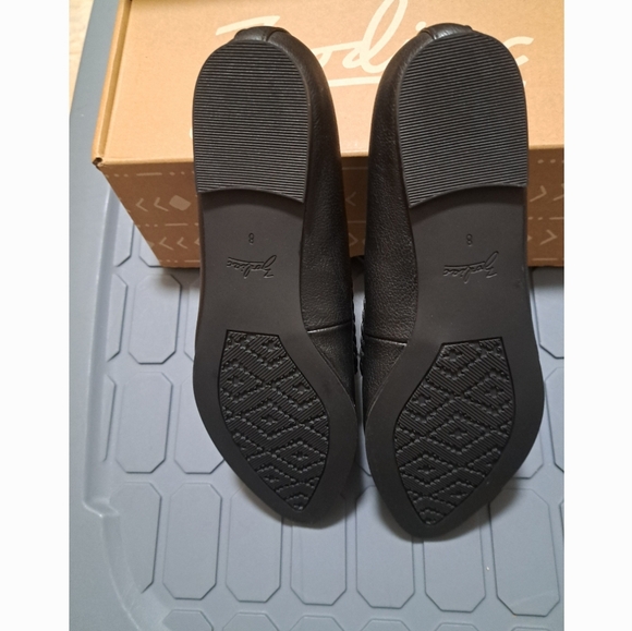 ZODIAC Hill LOAFERS brand new BRAIDED TRIM black - Picture 8 of 8